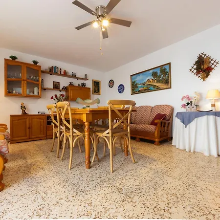 Tomas De Victoria By Interhome